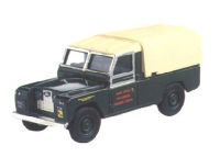 Land Rover Series II 109 Pick Up mit Plane